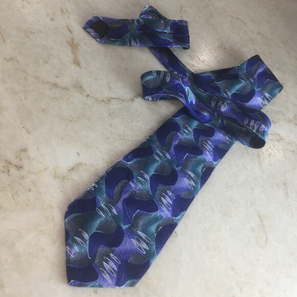 JERRY GARCIA BLUE ABSTRACT ALL SILK TIE - Picture 7 of 15